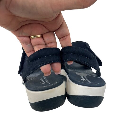 Clarks Cloudsteppers Women Navy Bow Sandals Size 7 Cushioned Lightweight Comfort - Picture 14 of 14
